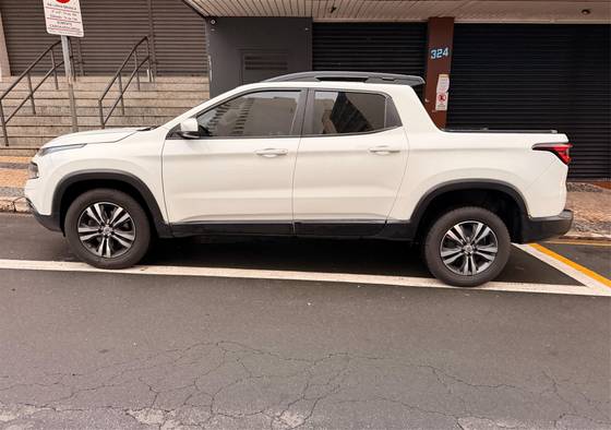 FIAT TORO 2.0 16V TURBO DIESEL FREEDOM 4WD AT9
